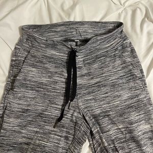 Lululemon cuffed joggers